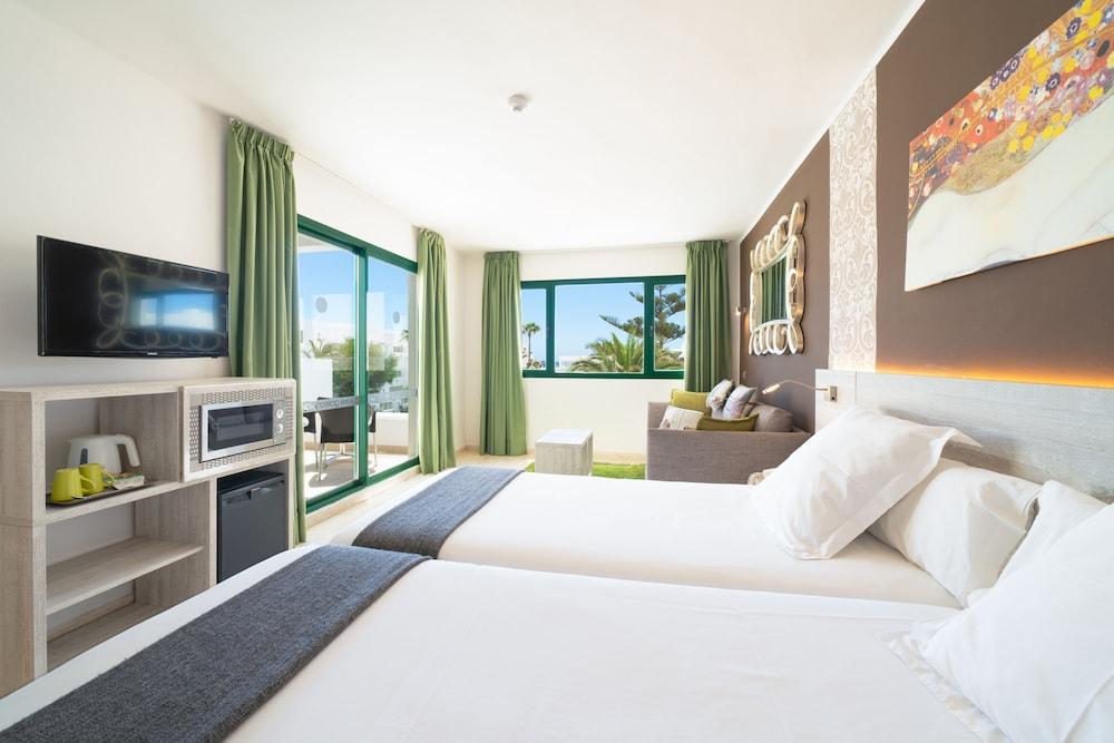 Apartamentos Galeon Playa Costa Teguise Exterior foto